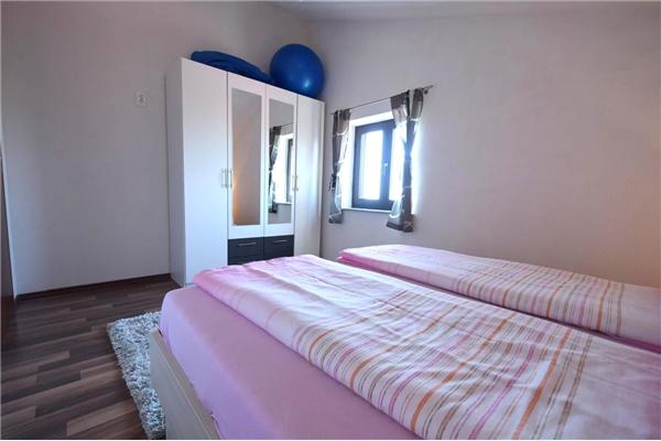 Apartment A2, for 6 persons