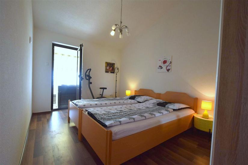 Apartment A2, for 6 persons