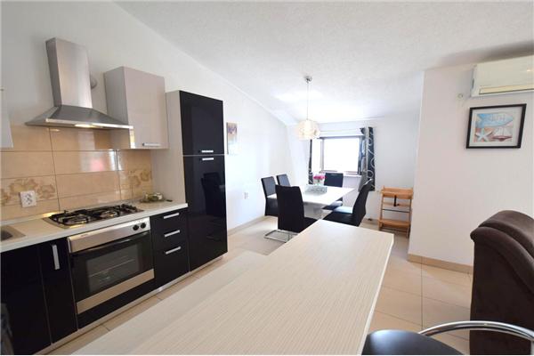 Apartment A2, for 6 persons
