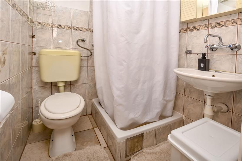 Apartment A7, for 2 persons