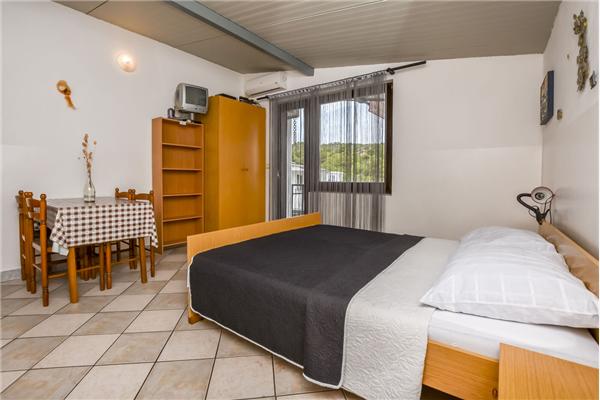 Apartment A7, for 2 persons