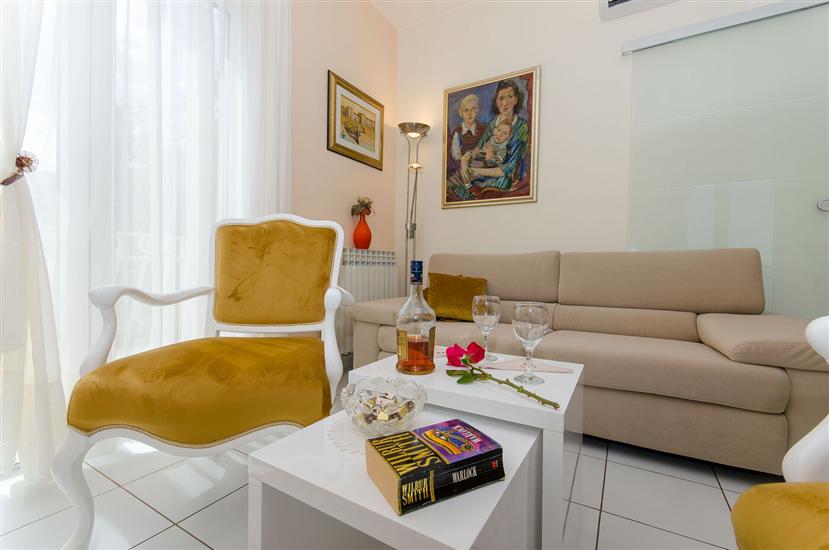 Apartment A1, for 4 persons