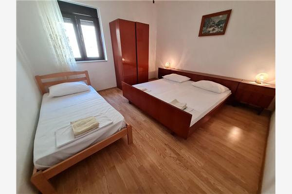 Apartment A1, for 8 persons