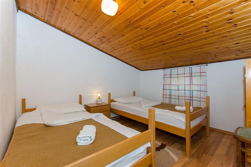 Apartment A1, for 10 persons