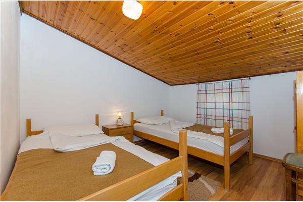 Apartment A1, for 10 persons