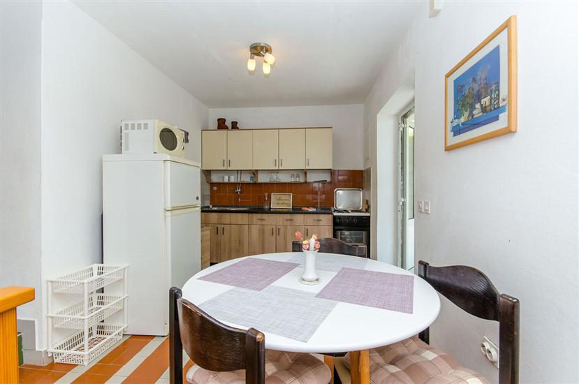 Apartment A1, for 10 persons