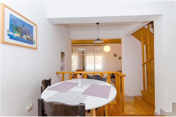 Apartment A1, for 10 persons