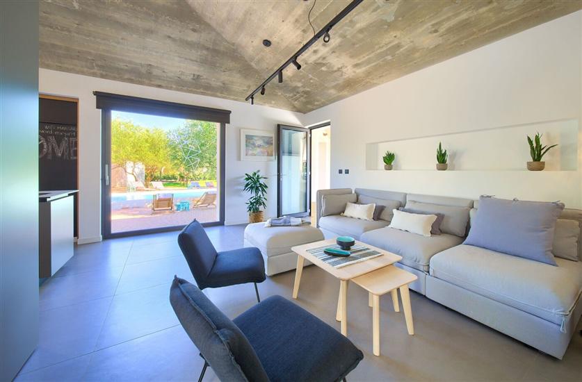 House K1, for 10 persons