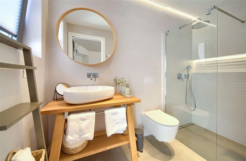 House K1, for 10 persons