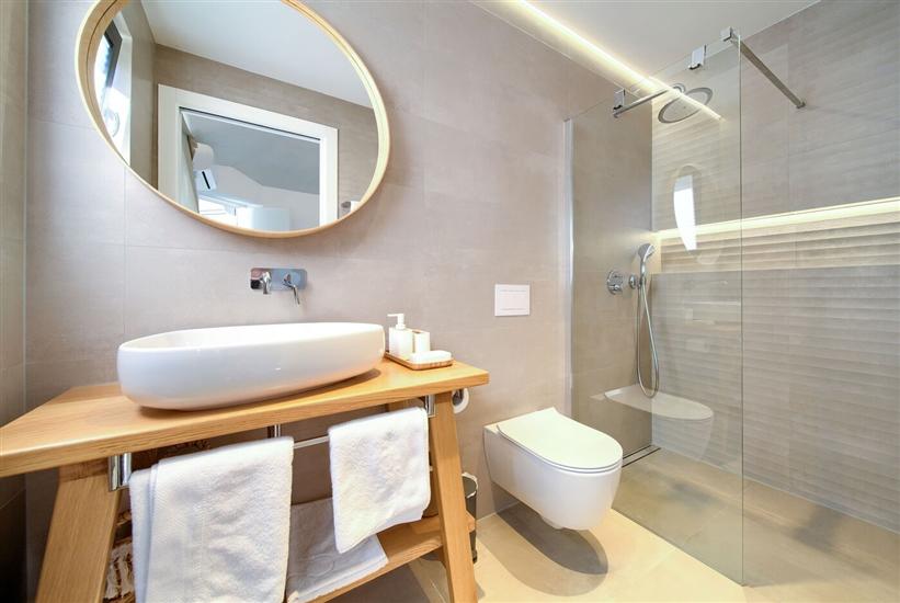 House K1, for 10 persons