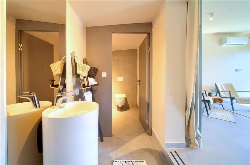 House K1, for 10 persons