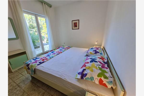 Apartment A2, for 6 persons