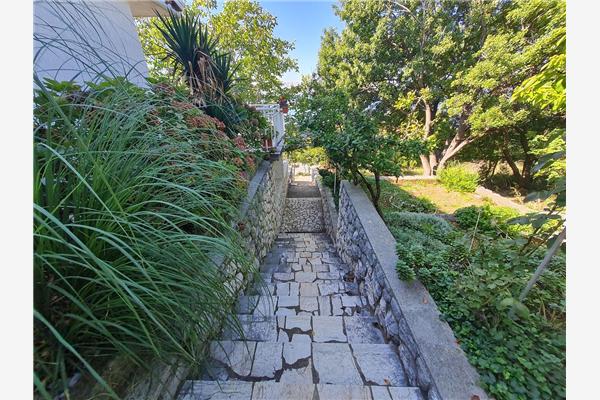 Apartment A2, for 6 persons