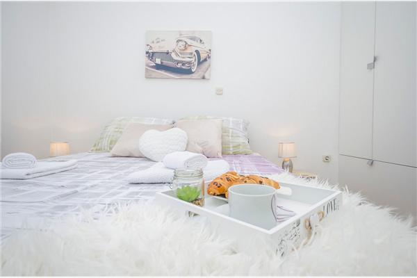 House K1, for 12 persons