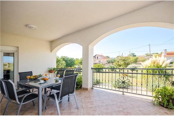 House K1, for 12 persons