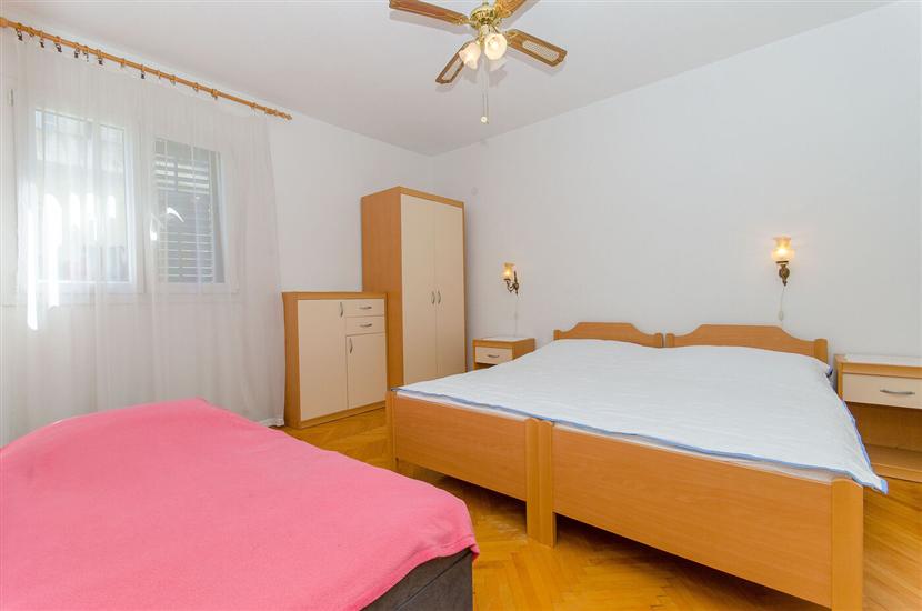 Apartment A1, for 8 persons