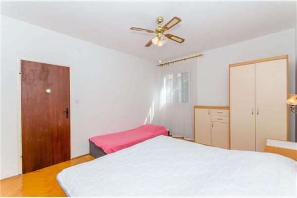 Apartment A1, for 8 persons