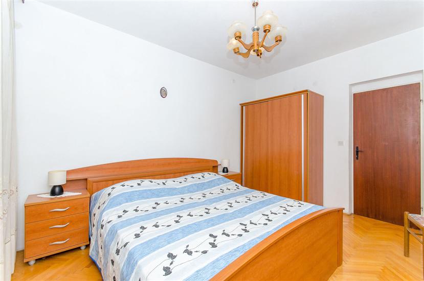 Apartment A1, for 8 persons