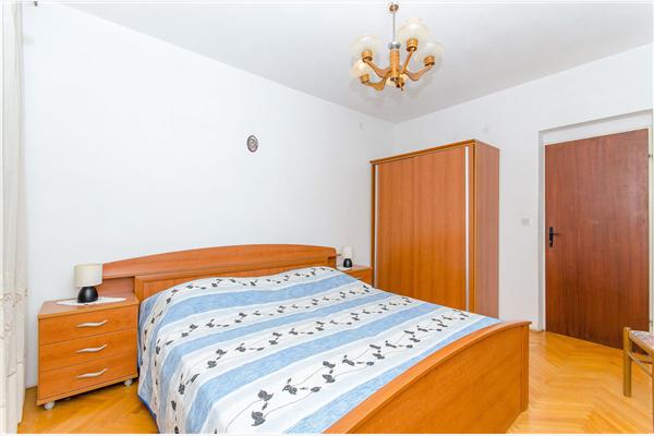 Apartment A1, for 8 persons