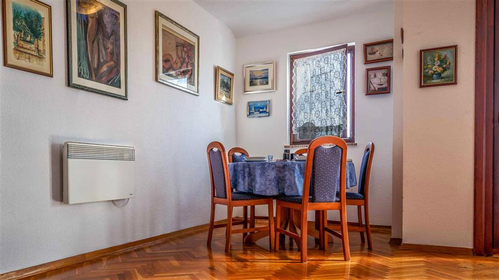 Apartment A1, for 6 persons