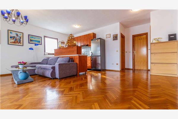 Apartment A1, for 6 persons