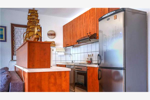 Apartment A1, for 6 persons