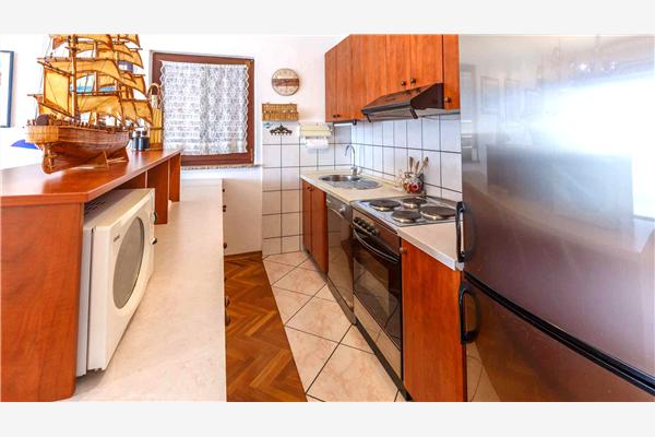 Apartment A1, for 6 persons