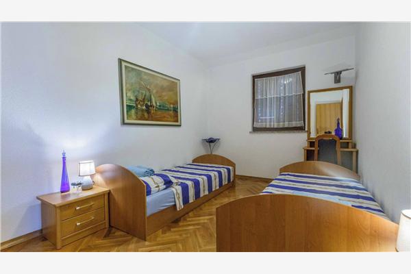 Apartment A1, for 6 persons