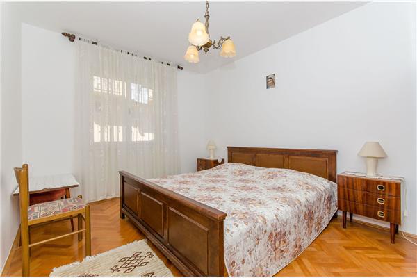 Apartment A2, for 6 persons