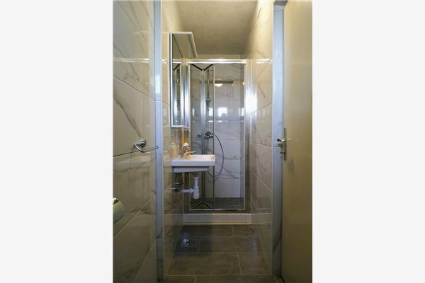 Apartment A1, for 7 persons