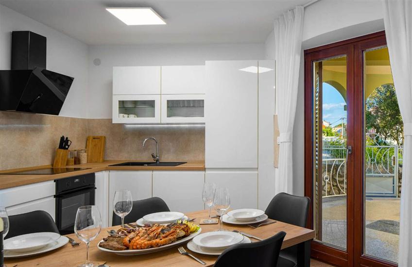 House K1, for 10 persons