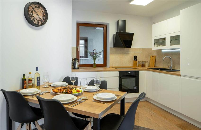 House K1, for 10 persons