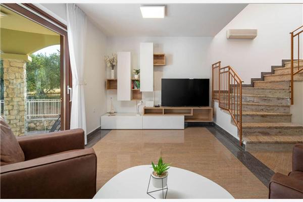 House K1, for 10 persons