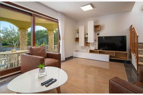 House K1, for 10 persons