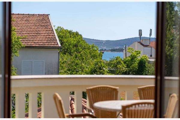 House K1, for 10 persons