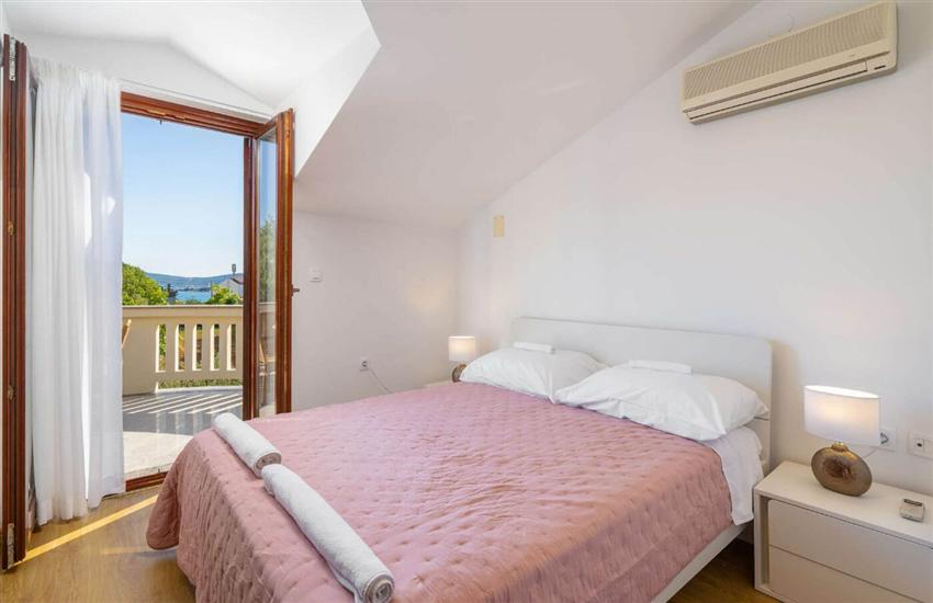 House K1, for 10 persons