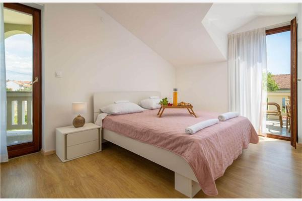 House K1, for 10 persons