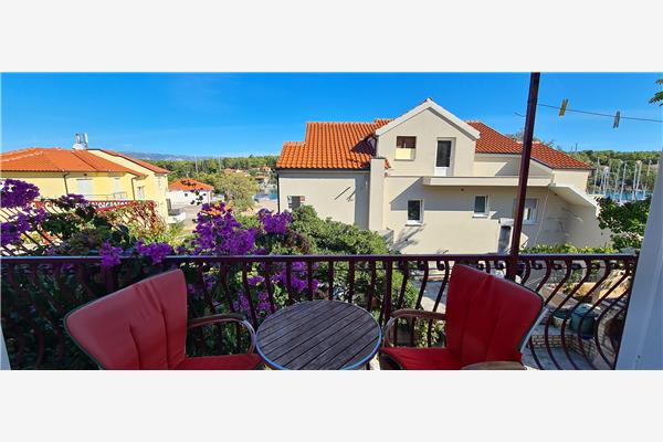 Room S3, for 2 persons