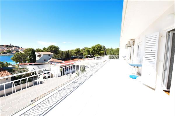 Room S2, for 2 persons