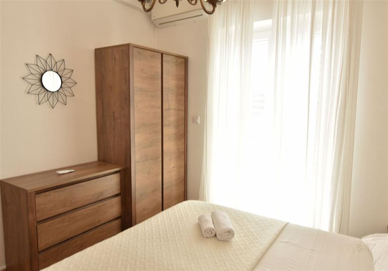 Room S5, for 2 persons