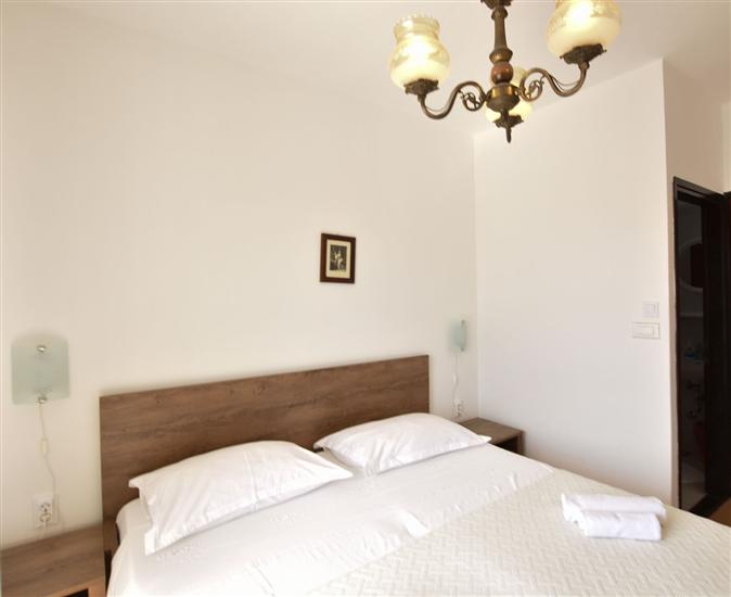 Room S5, for 2 persons