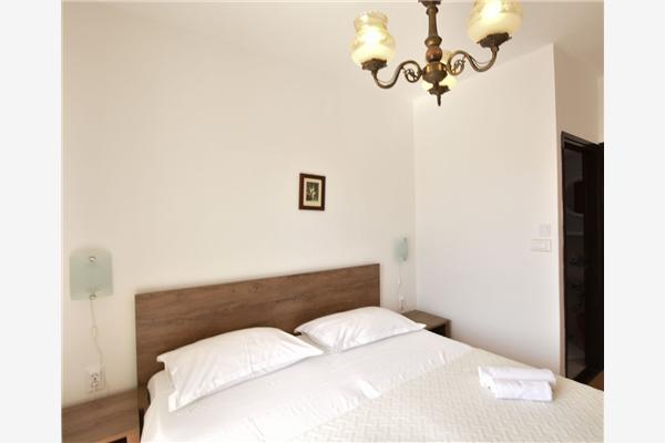 Room S5, for 2 persons