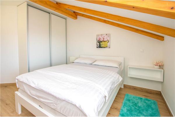 House K1, for 8 persons