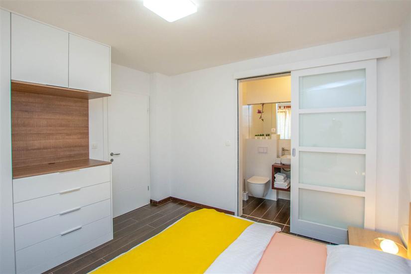 House K1, for 8 persons