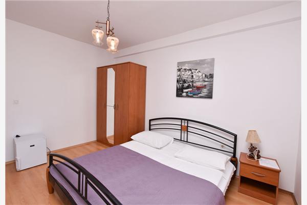 Room S7, for 2 persons