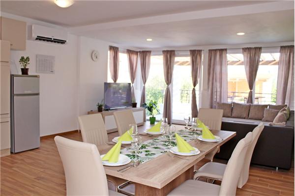 Apartment A1, for 6 persons