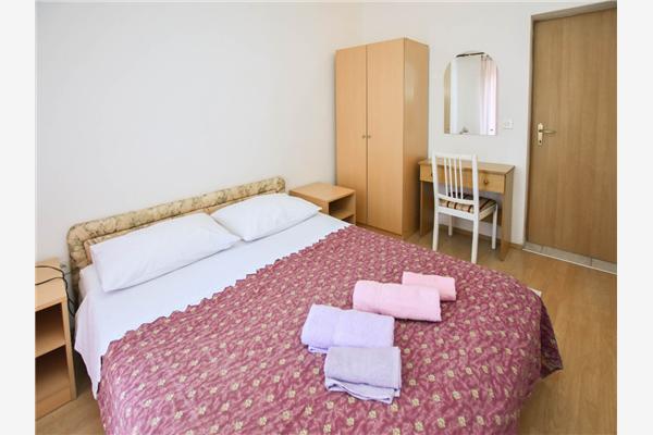 Apartment A2, for 5 persons