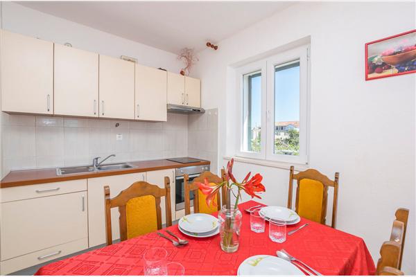 Apartment A1, for 6 persons