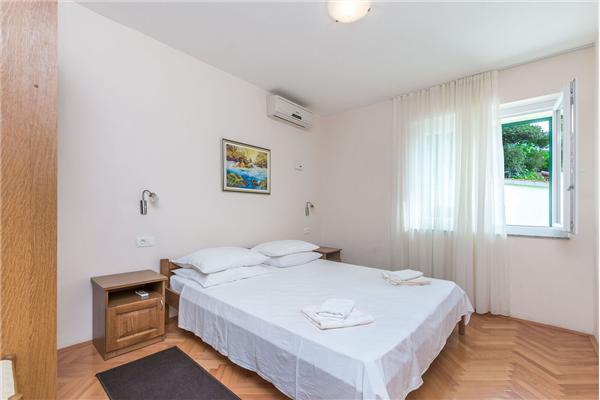 Apartment A4, for 4 persons