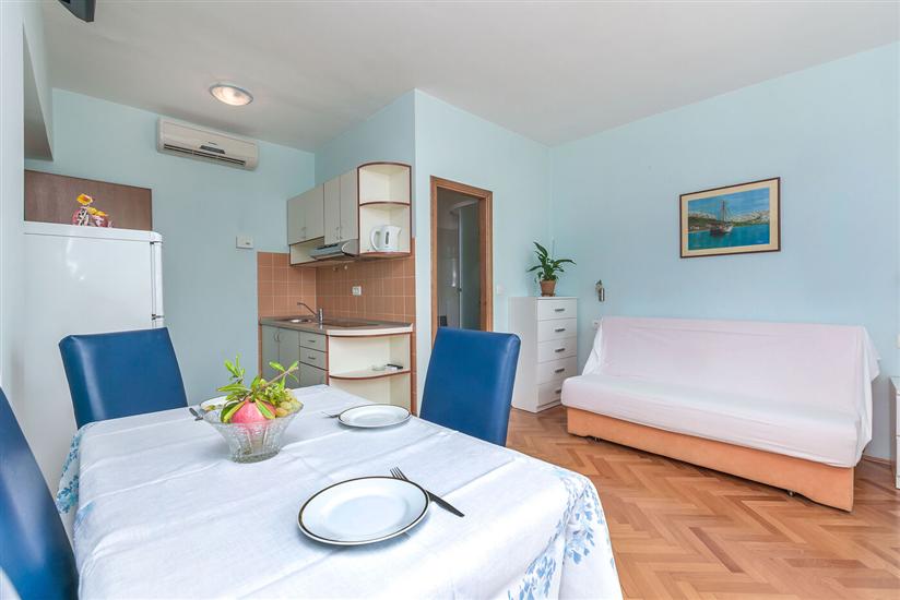 Apartment A4, for 4 persons